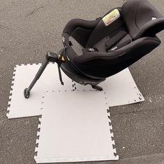 Joie ジョイー Arc360° ISOFIX チャイルドシート　C1416ABTTB500 回転式の画像