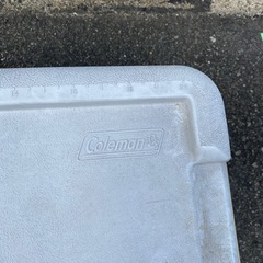 ケース¥100の画像