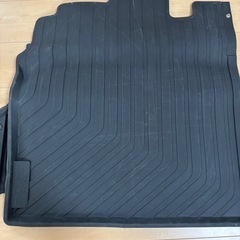 新型ステップワゴン　オールシーズンフロア
フロアマットの画像