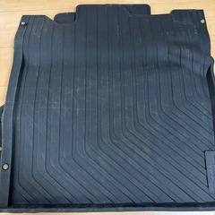 新型ステップワゴン　オールシーズンフロア
フロアマットの画像