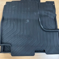 新型ステップワゴン　オールシーズンフロア
フロアマットの画像
