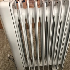デロンギ　オイルヒーター　DeLonghi H310912TDCの画像