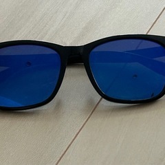 サングラス　ケース付きの画像