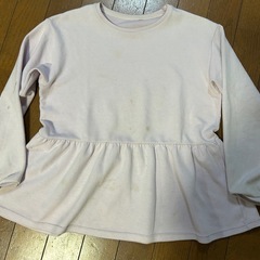 140cm女の子の服とズボン
の画像