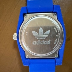 adidasアディダス時計の画像