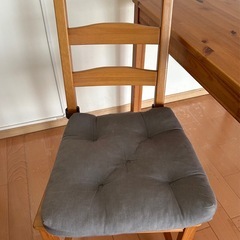 IKEA ダイニングテーブルセットの画像