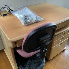 学童用学習机3点セット（机、いす、移動式引き出し）の画像
