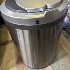 美品 ZitA mini 30L ひらけ、ゴミ箱 自動開閉 センサー式ダストボックス ジータ ミニの画像