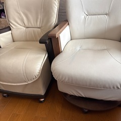 にとりニトリ1人用椅子2つ(取りに来てもらえる方限定)の画像