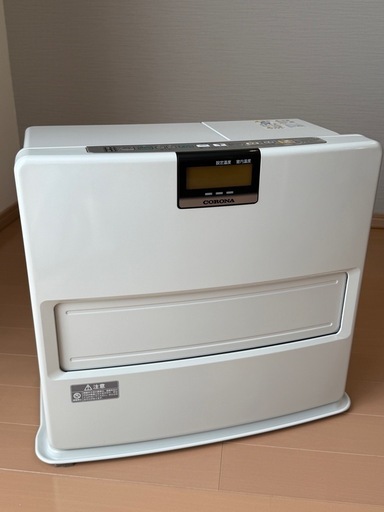 〔美品〕コロナファンヒーター（木造17畳 コンクリート24畳まで）CORONAパートホワイト　FH-VX6718BY-W