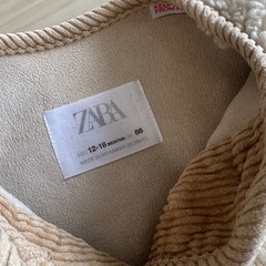 ZARA もこもこアウターの画像
