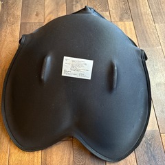 美品！腰痛や美姿勢を意識されている方！姿勢矯正チェアの画像