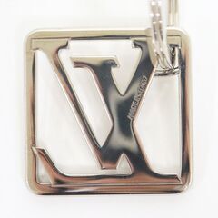 NR35　ok06529tm【LOUIS VUITTON】イニシャルフレーム キーリング シルバー M61000の画像