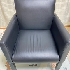 IKEAテーブル、イス2脚セットの画像