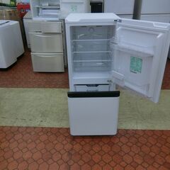 ID 699212　ハイセンス２ドア　135L　2025年製　HR-13E4Wの画像