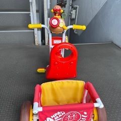 アンパンマン三輪車の画像