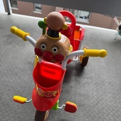 アンパンマン三輪車の画像