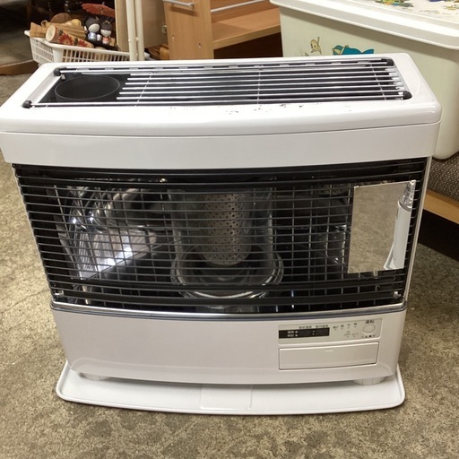 万代店　トヨトミ TOYOTOMI 煙突式石油ストーブ ホワイト HR-G650(W)