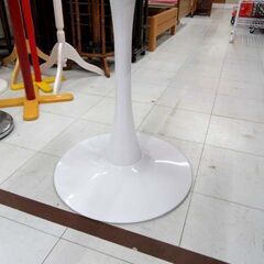 ② ラウンドテーブル 直径60cm 高さ72.5cm ホワイト 白 カフェテーブル 丸テーブル サイドテーブル 家具 苫小牧西店の画像