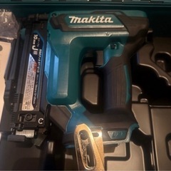 マキタ　18V タッカの画像