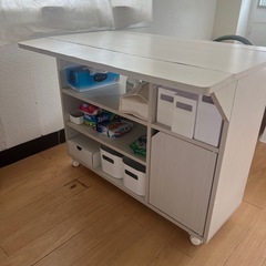バタフライテーブルの画像