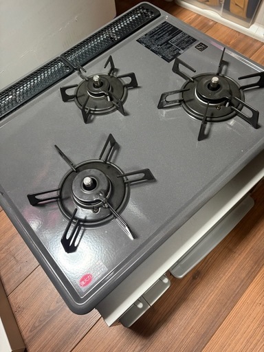 RINNAI 三口ガスコンロ　未使用品