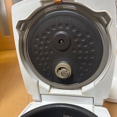 炊飯器　NJ-E10J9J9の画像