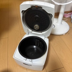 炊飯器　NJ-E10J9J9の画像