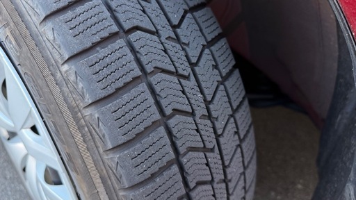 スタッドレスタイヤ