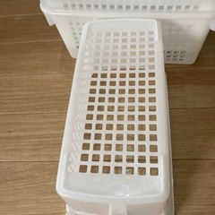 美品、ダイソー収納　ホワイト4点セットの画像