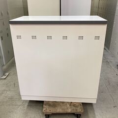 中古　生興　業務用カウンター　ハイカウンター　受付カウンター　オフィスカウンター　スチールカウンター　カウンター書庫　A4対応　引き戸/引き違い戸　NSシリーズ　W900×D450　鍵付　ホワイト　日本製　愛知　一宮市　江南市　稲沢市　岩倉市　名古屋　岐阜　各務ヶ原　羽島　三重　グッドプライス一宮の画像