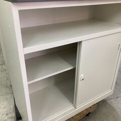 中古　生興　業務用カウンター　ハイカウンター　受付カウンター　オフィスカウンター　スチールカウンター　カウンター書庫　A4対応　引き戸/引き違い戸　NSシリーズ　W900×D450　鍵付　ホワイト　日本製　愛知　一宮市　江南市　稲沢市　岩倉市　名古屋　岐阜　各務ヶ原　羽島　三重　グッドプライス一宮の画像