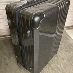 (商談中)スーツケース  カーボン柄　(LLサイズ)　軽量　美品の画像