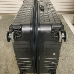 (商談中)スーツケース  カーボン柄　(LLサイズ)　軽量　美品の画像