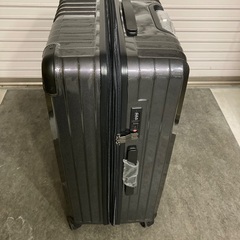 (商談中)スーツケース  カーボン柄　(LLサイズ)　軽量　美品の画像