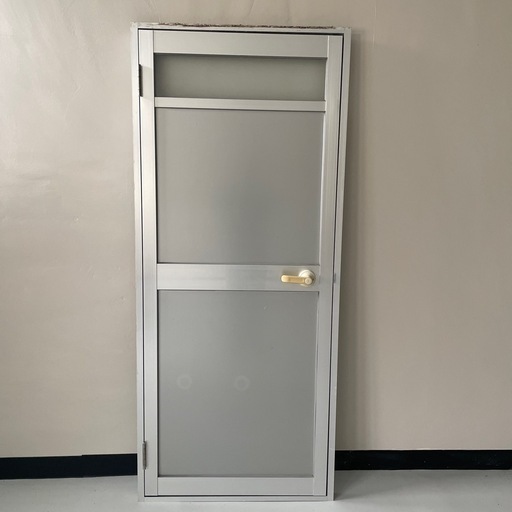 中古アルミドア