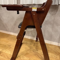 カトージ　ベビーチェア　西松屋の画像
