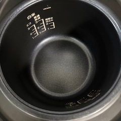 2025年　ヤマダ　炊飯器　3合　ピカピカの画像