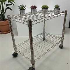 2段 メタルラック スチールラック 約60×52×36cm タイヤ付き 中古品販売 10Dの画像