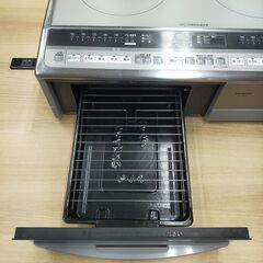 △ HITACHI 日立 IHクッキングヒーター IHタイプ HT-330S 2017年製 200V 30A仕様 動作確認済 タイマー動作OK キズ、サビあり 現状渡しの画像