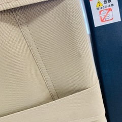 【ジモティー割引で最大15％OFF⭐️】アウトドア 折りたたみチェア ベージュ×黒の画像