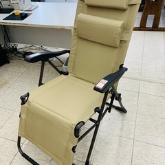 【ジモティー割引で最大15％OFF⭐️】アウトドア 折りたたみチェア ベージュ×黒の画像