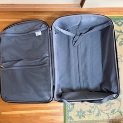 DELSEY デルセー キャリーケース 中型 ソフトタイプ ブラック 2回使用の画像