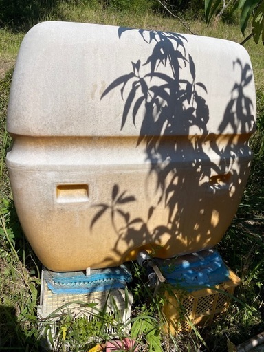 お値下げ農業用　800リットル貯水タンク