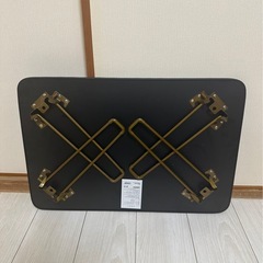 新品未使用テーブルの画像