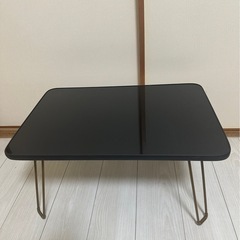 新品未使用テーブルの画像