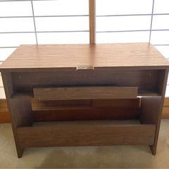 パソコンデスク　木目調の画像