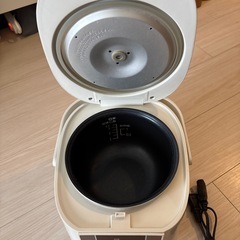 炊飯器の画像