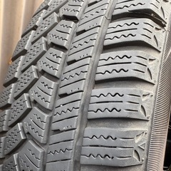 スタッドレスタイヤ（155/65R14）の画像