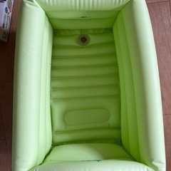 赤ちゃん用　お風呂　+ おしりふき加熱用　+ おもつ入り箱の画像